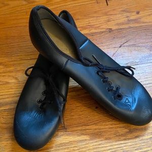 Capezio Black lace up tap shoes